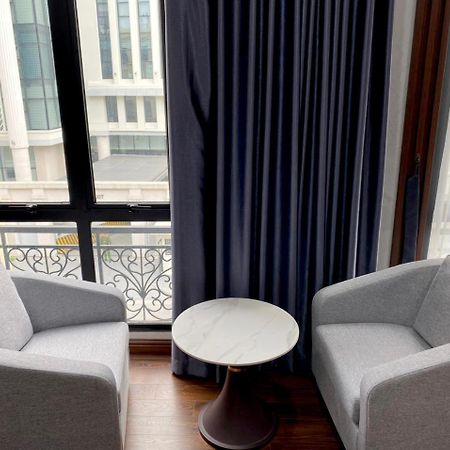 NguyẽN QuyèN Hotel Hanoi Esterno foto