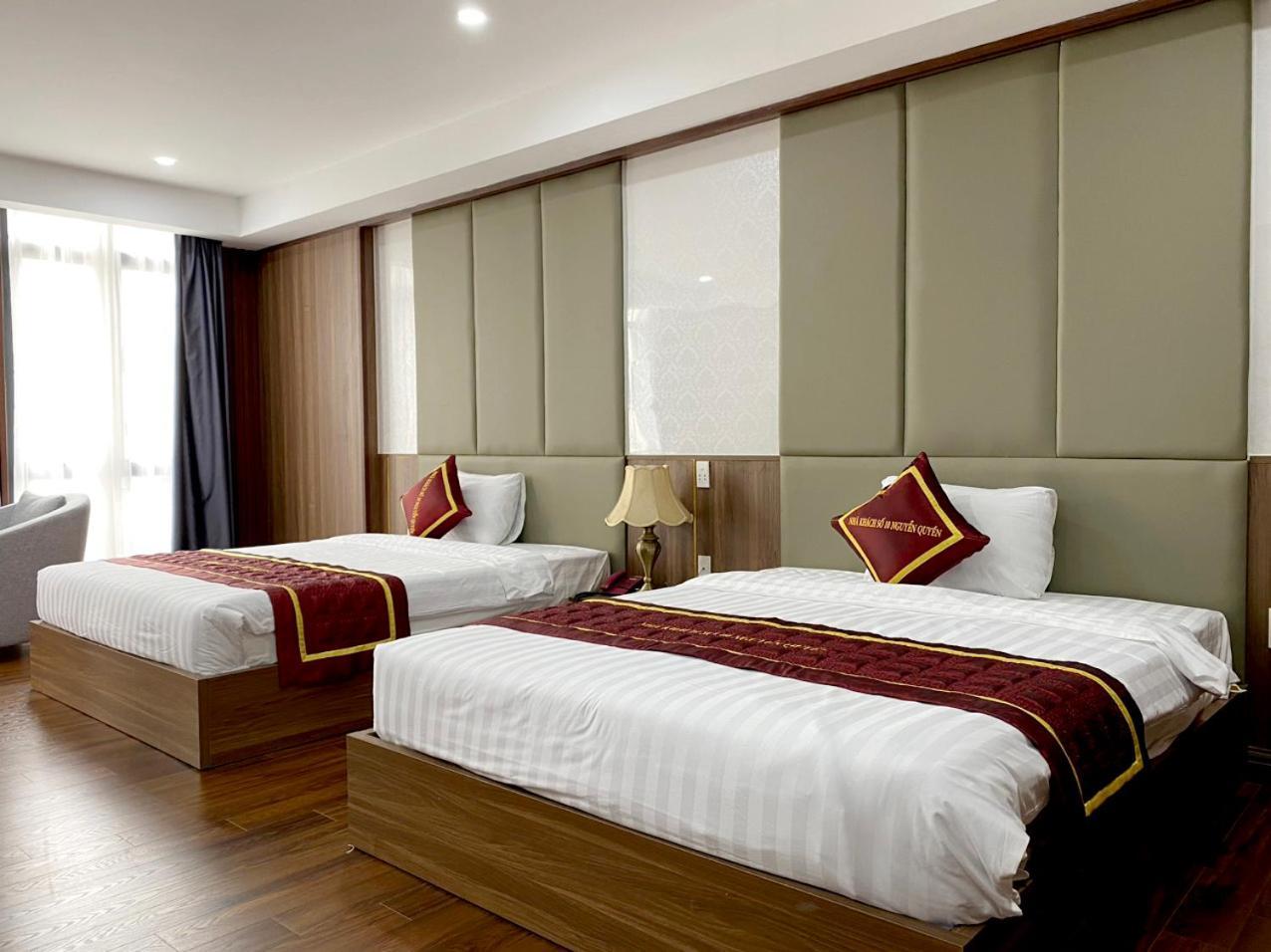 NguyẽN QuyèN Hotel Hanoi Esterno foto