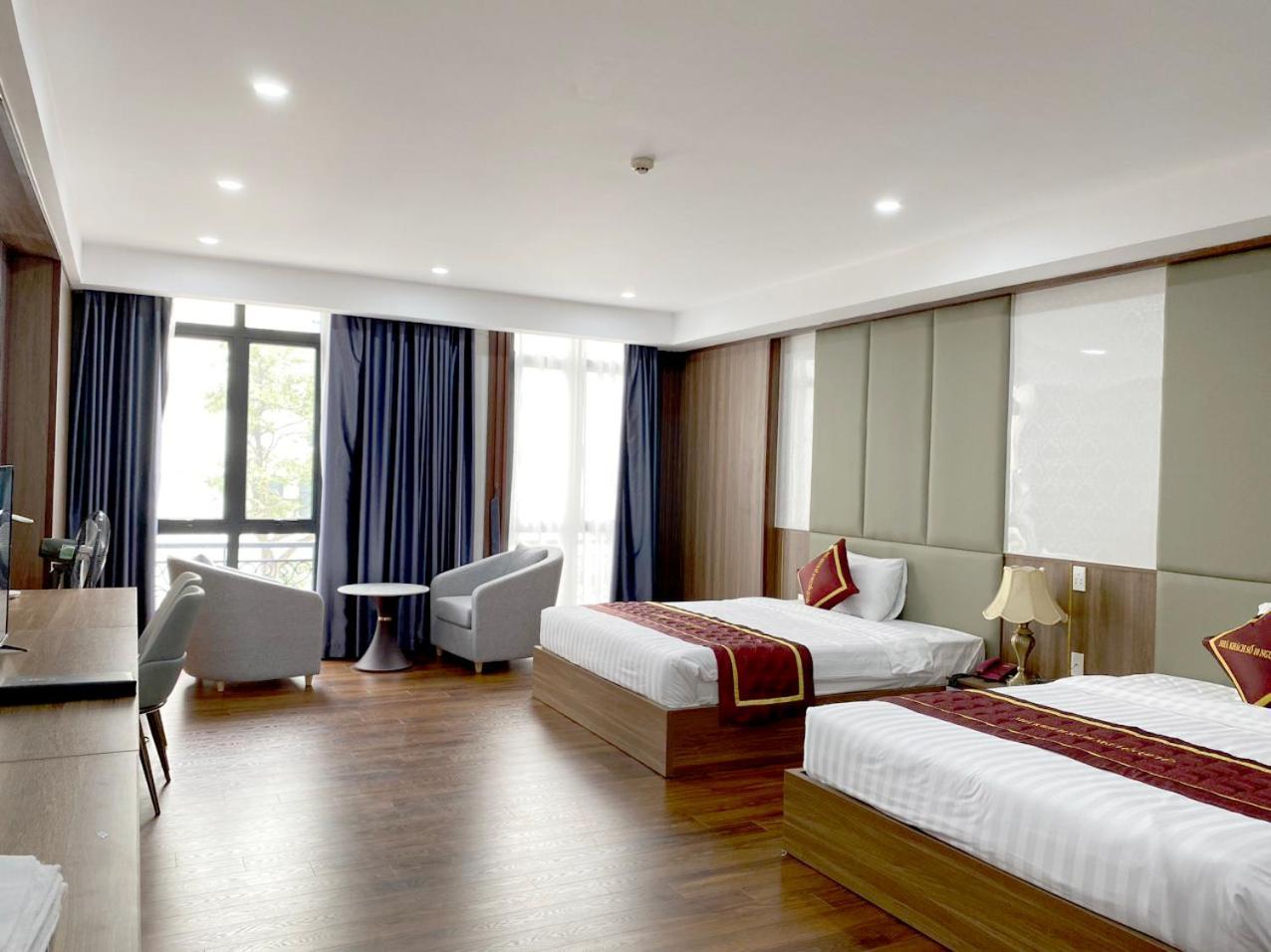 NguyẽN QuyèN Hotel Hanoi Esterno foto